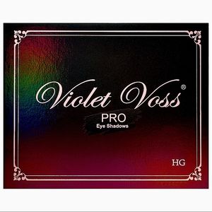 Violet Voss
HG - PRO Eyeshadow Palette